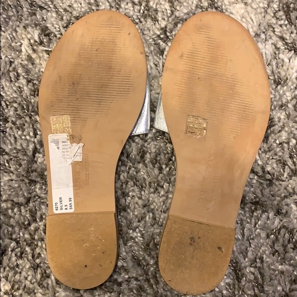 Super Cute Saks Pure Navy Silver color Sandal - Picture 2 of 3